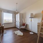 Rent 5 bedroom apartment of 120 m² in Lancy
