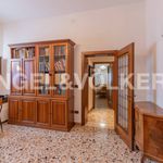 Rent 5 bedroom apartment of 140 m² in Venezia