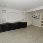 Rent 4 bedroom apartment in Slough