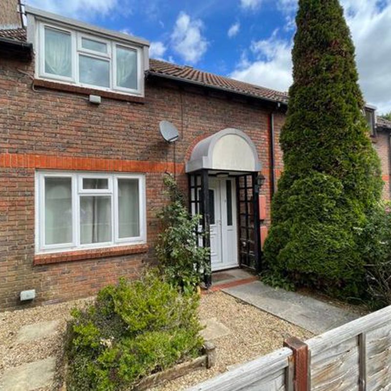 Terraced house to rent in Osborne Crescent, Chichester PO19