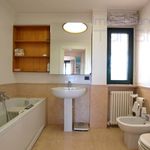 Affitto 4 camera casa di 150 m² in Riccione