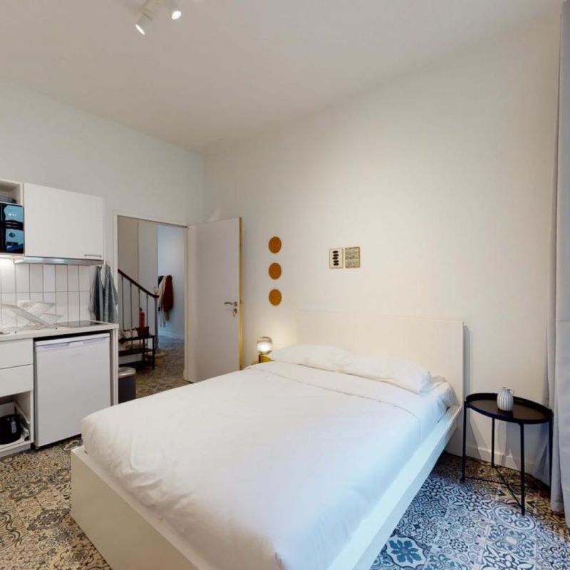 Comfy double bedroom in Centre-Ville Bordeaux