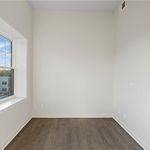 Rent 2 bedroom apartment of 950 m² in Rye