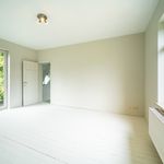 Huur 4 slaapkamer huis van 366 m² in Ottignies-Louvain-la-Neuve