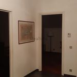 Affitto 4 camera appartamento di 90 m² in Torino