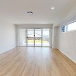 Rent 4 bedroom apartment in Newcastle