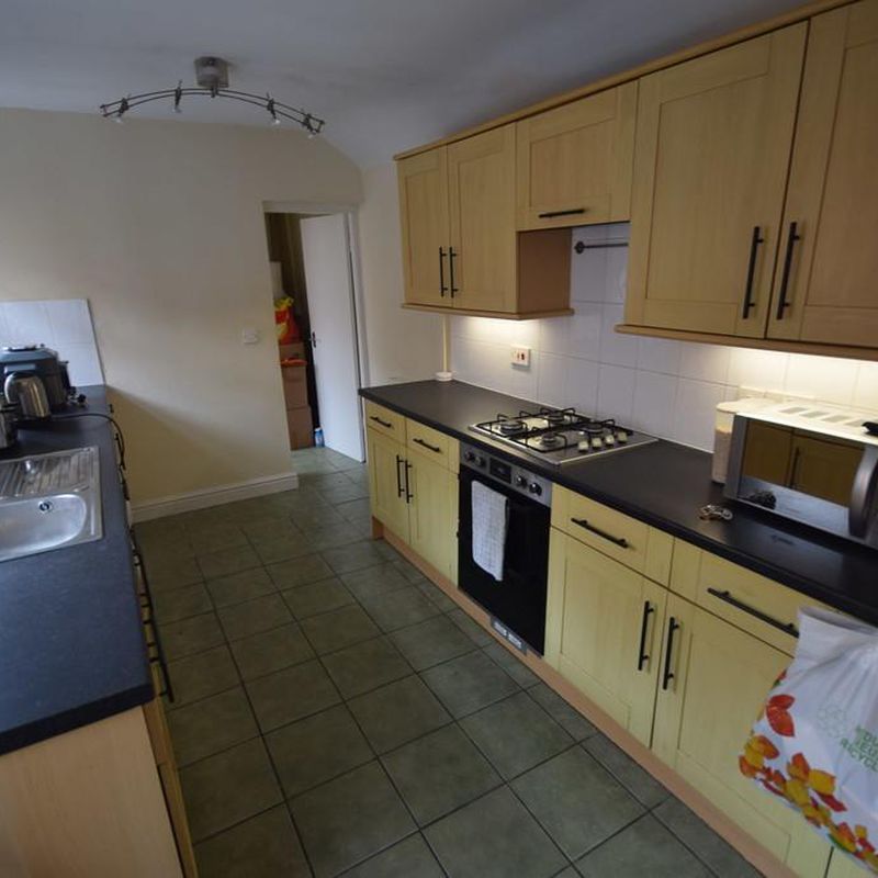 3 bedroom end of terrace house to rent Blythe Marsh