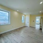 Rent 3 bedroom apartment in Flushing
