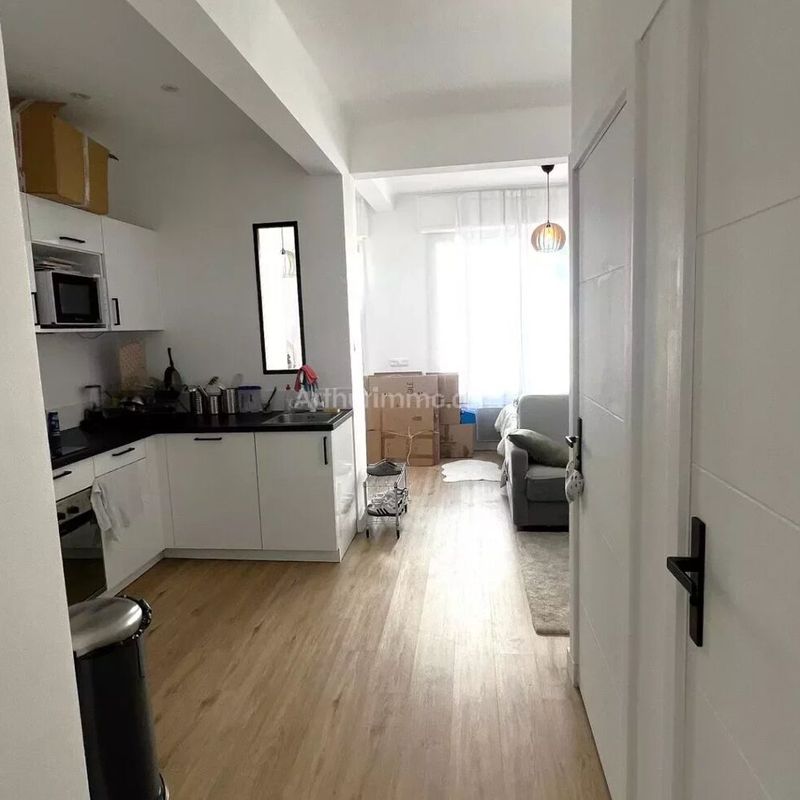 Louer appartement de 1 pièce 31 m² 840 € à Nice (06000) : une annonce Arthurimmo.com