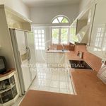 Rent 3 bedroom apartment of 280 m² in Greece