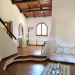 Affitto 5 camera casa di 200 m² in Quartu Sant'Elena
