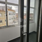 Rent 2 bedroom apartment of 110 m² in Caldas da Rainha
