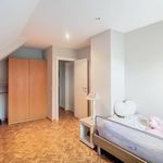 Rent 6 bedroom house of 360 m² in Ieper