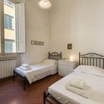 Rent 2 bedroom apartment of 75 m² in Firenze