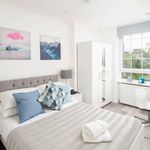 Rent 2 bedroom flat of 4 m² in London