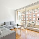 Rent 4 bedroom apartment of 112 m² in Barcelona
