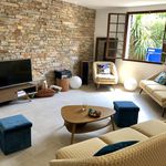 Rent 6 bedroom house of 180 m² in Rochefort-du-Gard
