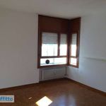 Affitto 3 camera appartamento di 95 m² in Udine