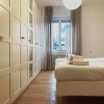 Affitto 4 camera appartamento di 81 m² in Milano