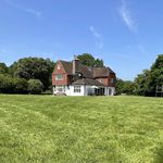 Rent 7 bedroom house of 458 m² in Guildford
