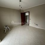 Rent 3 bedroom apartment of 116 m² in Cherasco