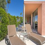 Rent a room of 225 m² in Palm Desert