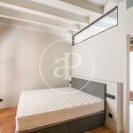 Rent 2 bedroom apartment of 154 m² in barcelona