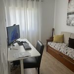 Rent a room of 82 m² in Quinta da Terrugem