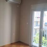 Rent 3 bedroom apartment of 10600 m² in Kentro