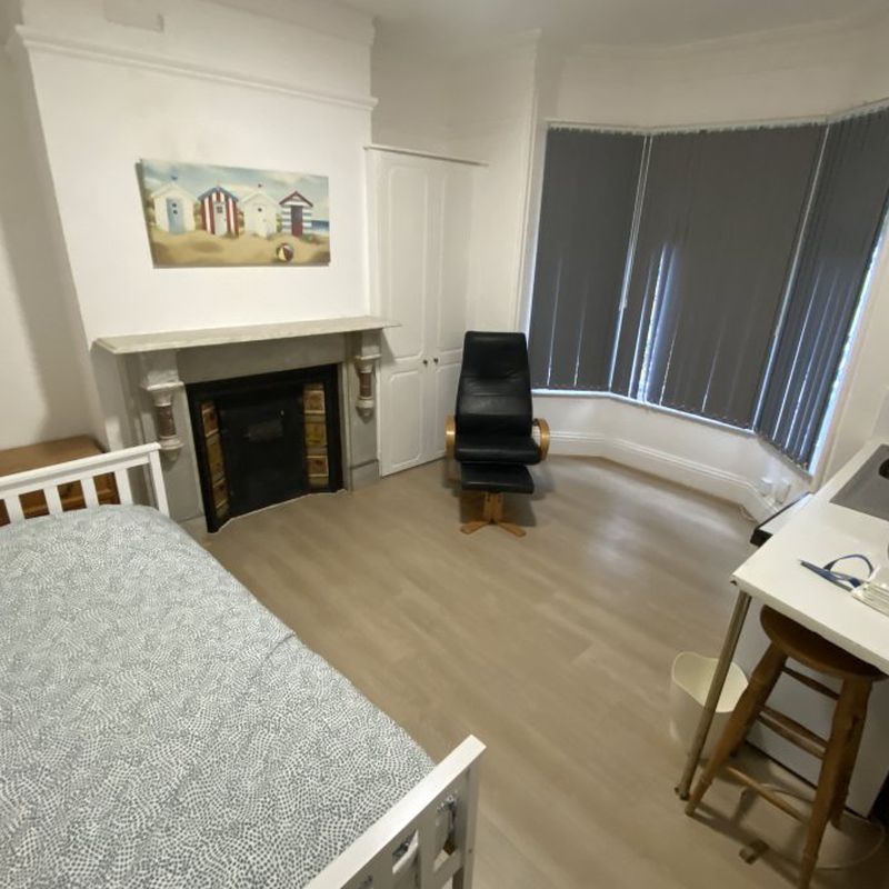 1 bedroom property to let in Bushbury Lane, Wolverhampton - £500 pcm