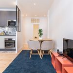 Rent a room of 67 m² in Paris