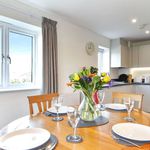 Rent 2 bedroom apartment in Gravesend