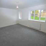 Rent 4 bedroom flat in Chesterfield