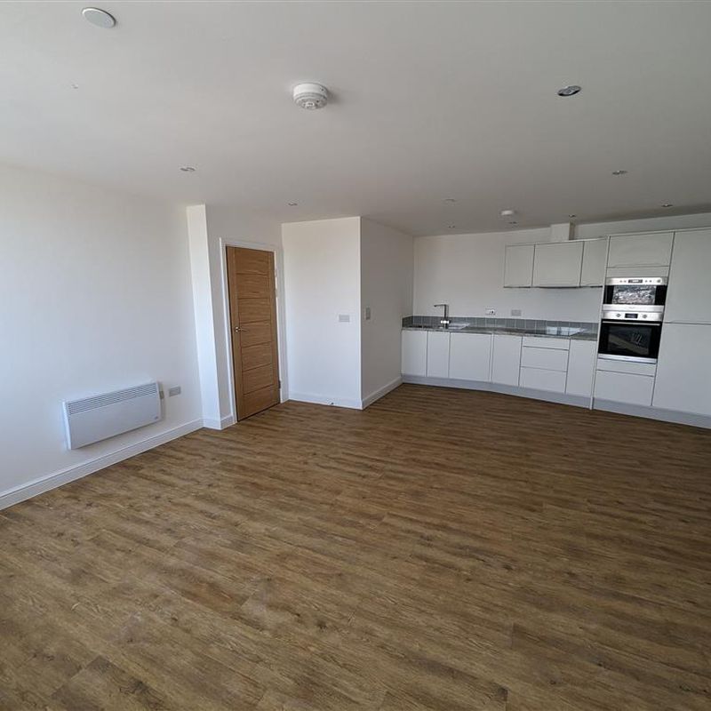 2 bedroom property to let in Upper Dock Street, NEWPORT - £620 pcm