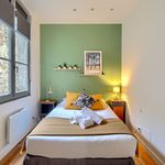 Rent 1 bedroom apartment of 53 m² in Bordeaux