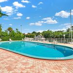 Rent 2 bedroom apartment of 1237 m² in Coral Gables
