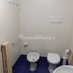 Affitto 5 camera appartamento di 94 m² in Moniga del Garda