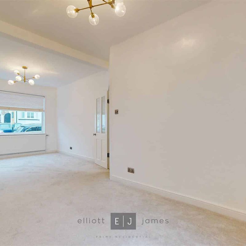 3 bed terraced house to rent in Smeaton Road, Woodford Green Woodford Bridge