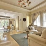 Rent 4 bedroom house of 355 m² in Dubai