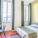 Appartement de 142 m² avec 6 chambre(s) en location à Marseille