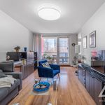 Rent 4 bedroom apartment of 86 m² in Praha