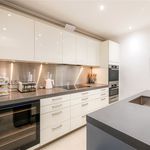 Rent 3 bedroom apartment of 163 m² in London