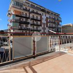 Rent 4 bedroom apartment of 94 m² in Palermo