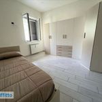 Affitto 2 camera appartamento di 55 m² in Napoli