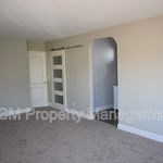 Rent 4 bedroom apartment of 214 m² in Irvine
