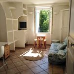 Rent 1 bedroom apartment of 23 m² in Toulon