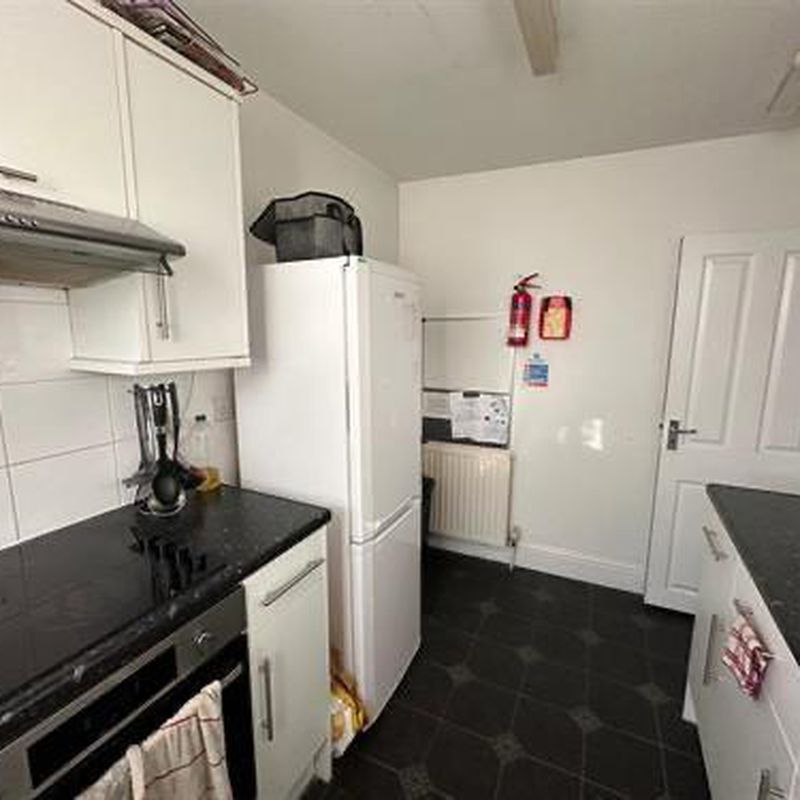 1 bedroom in a house share to rent
