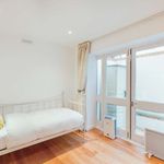 Rent 3 bedroom flat of 175 m² in London