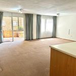 Rent 2 bedroom apartment of 15093 m² in Pretoria