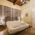 Affitto 2 camera appartamento di 60 m² in Firenze